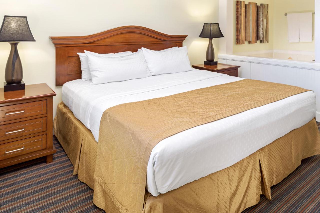 Hilton Vacation Club Grand Beach Orlando Lake Buena Vista Exterior photo